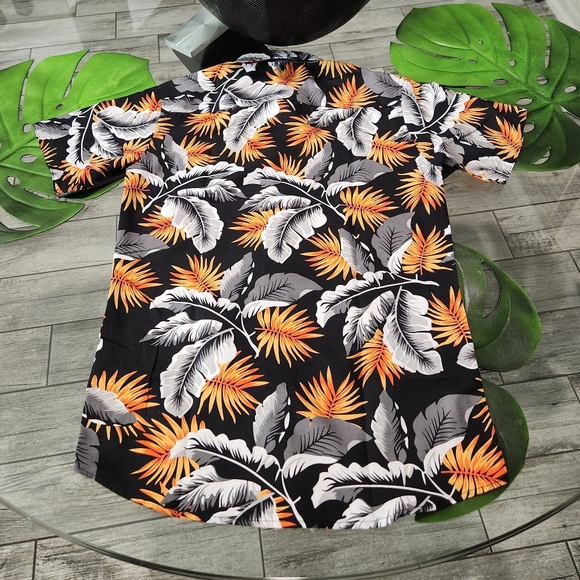 NWT ✅ SILVER STONE ⭐️ Casual Leaf Button Down Shirt - Picture 7 of 9